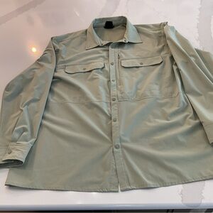 The North Face Men's Sage Green Shirt
